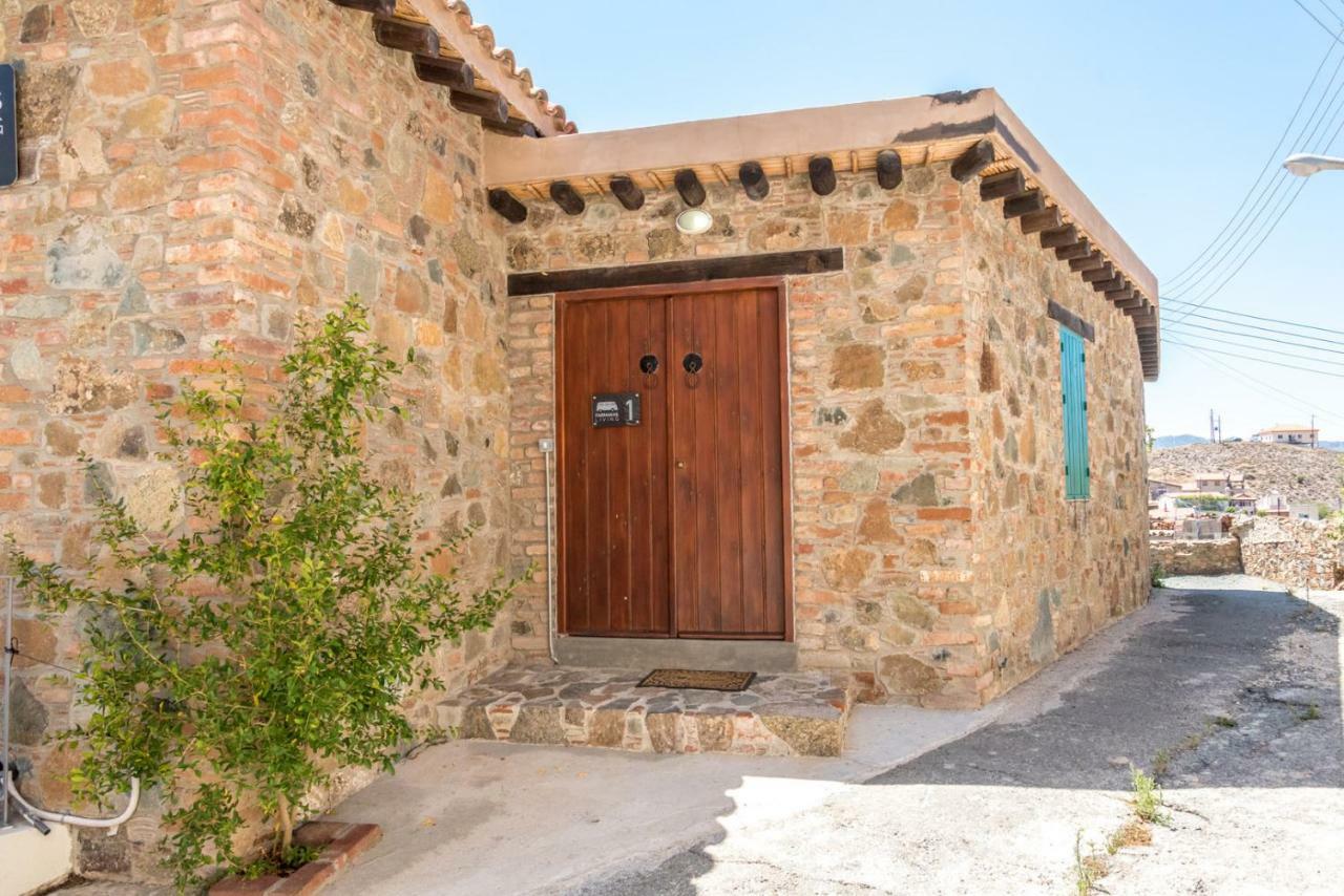 Farmakas Living ξενώνας Εξωτερικό φωτογραφία